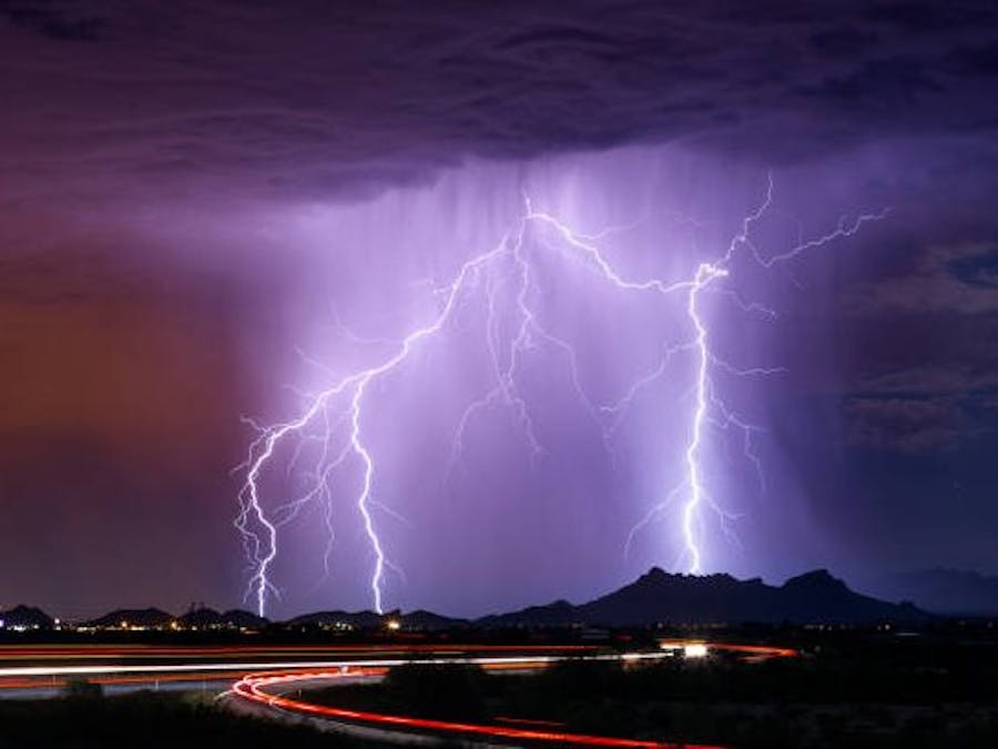 IoT Lightning Monitoring Network and Online Platform