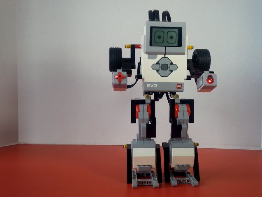 LEGO Mindstorms Alexa-Enabled Dancing Robot