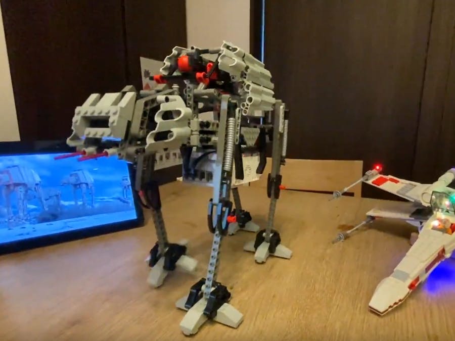 Star Wars - AT-AT - LEGO MINDSTORMS Voice Challenge