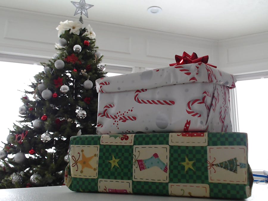 The Totally Useless But Totally Cool Christmas Box