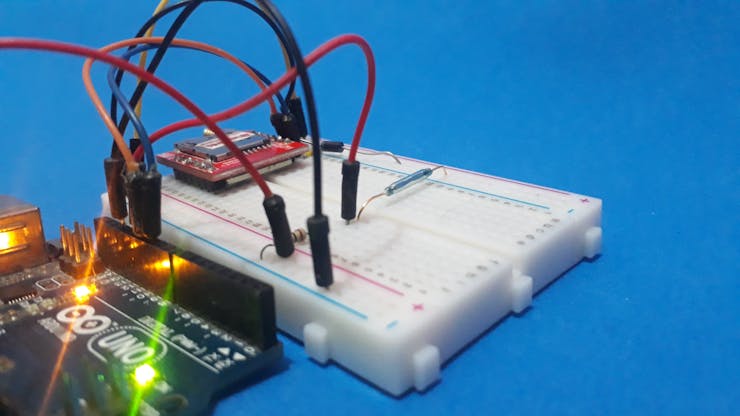 Figure 1 - Circuit to detect opened door in the Breadboard.