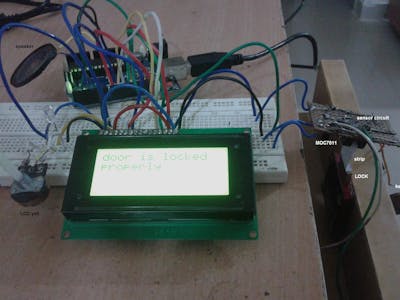Arduino based LOCK/UNLOCK ALARM with LCD