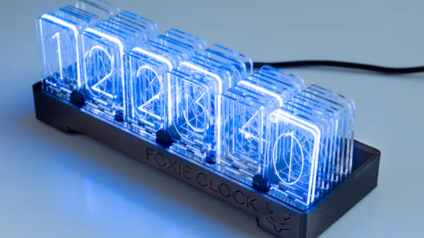 The Foxie Clock Is a Retro-Looking, Edge-Lit Clock - Hackster.io