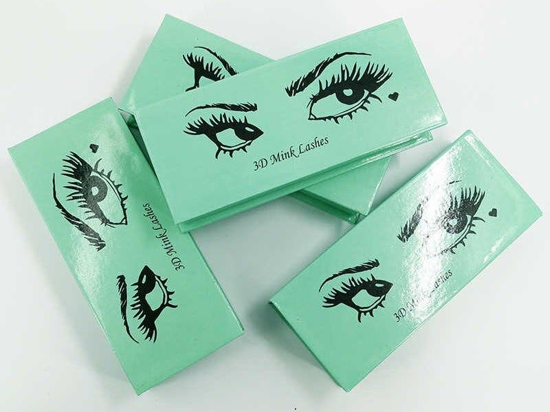 Seize Hold On People’s Attention By Displaying Eyelashes