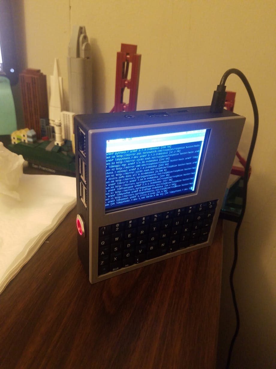 Un Raspberry Pi 400 transformé en terminal portable