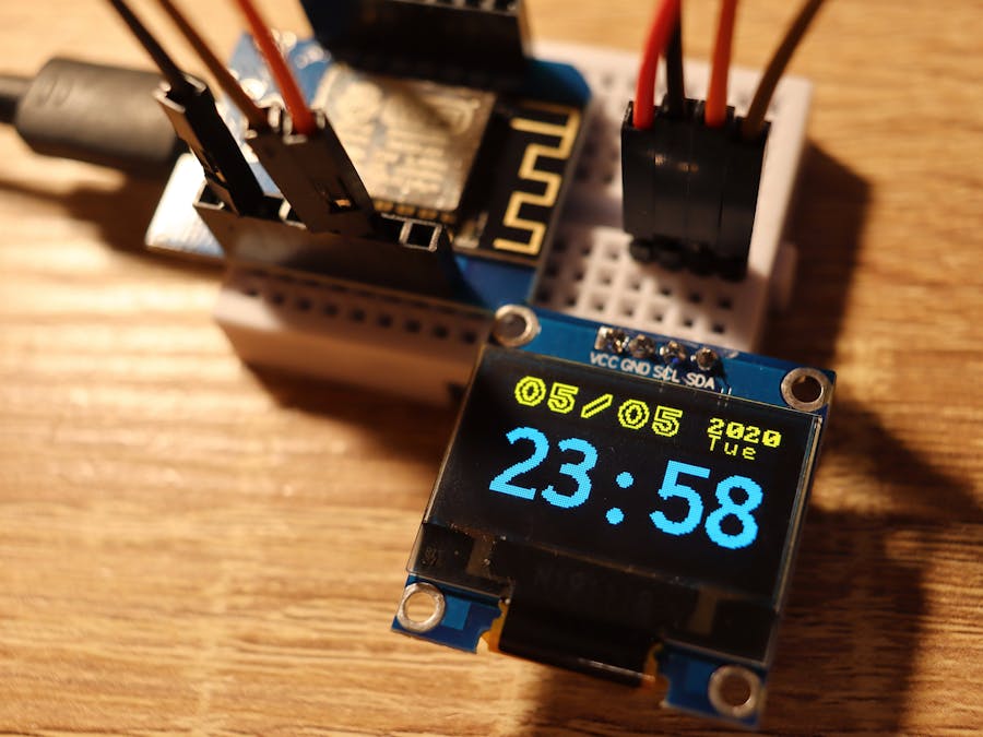 ESP8266 NTP Clock on SSD1306 OLED (Arduino IDE)