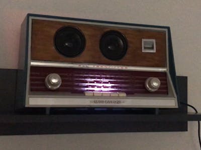 Old Radio led strip with sound sensor