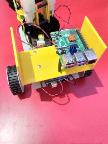Arrangement with Raspberry Pi