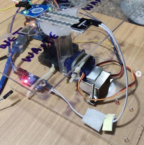 Smart Segregator that seperates Dry and Wet Waste Arduino Project Hub