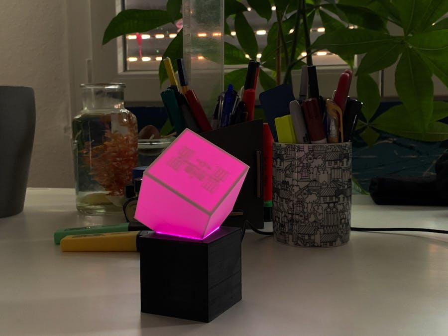 These Cubes Notify You When the ISS Is Overhead