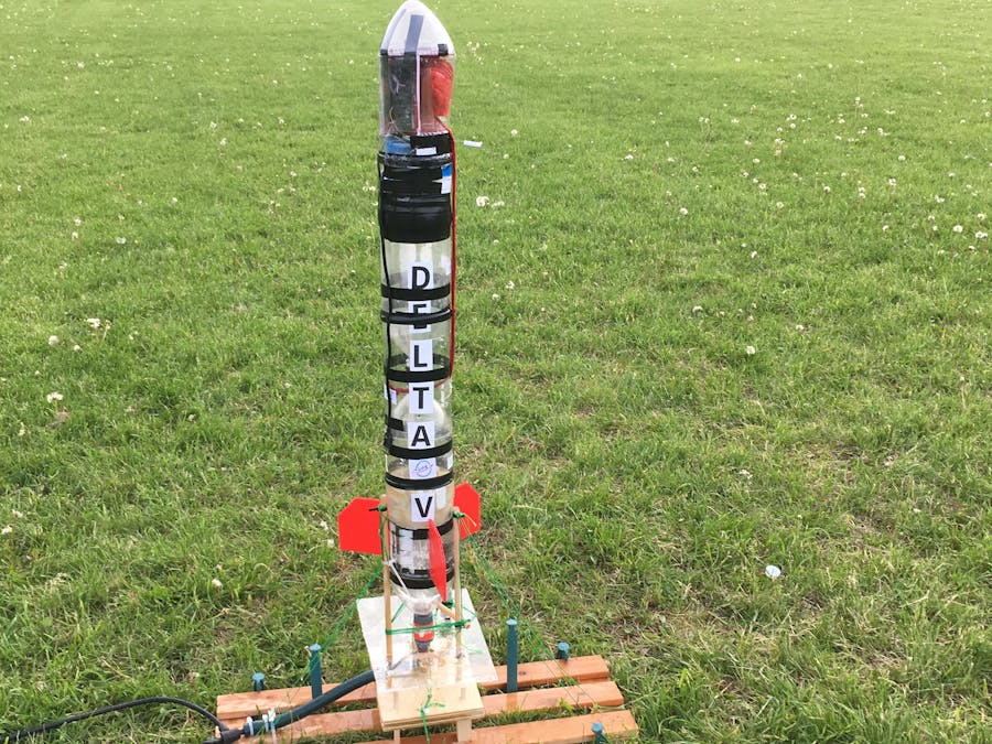 Arduino-controlled Water Rockets