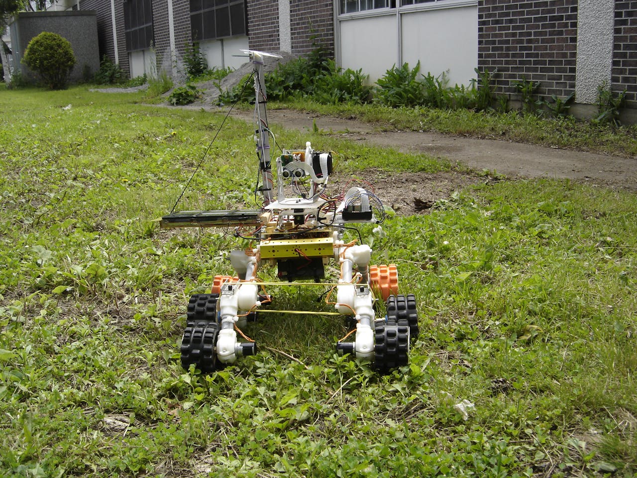Ideas For Your Own Backyard Mars Rover Hackster Io