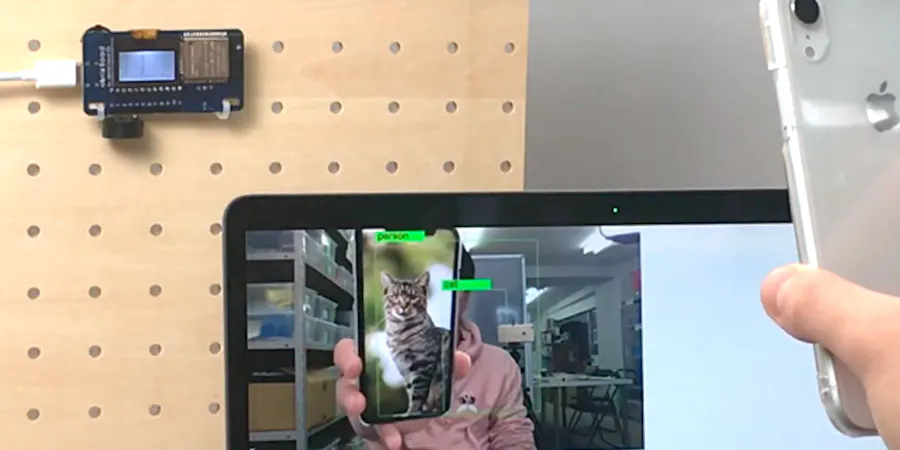 Buzzer alerts when a cat is caught on camera