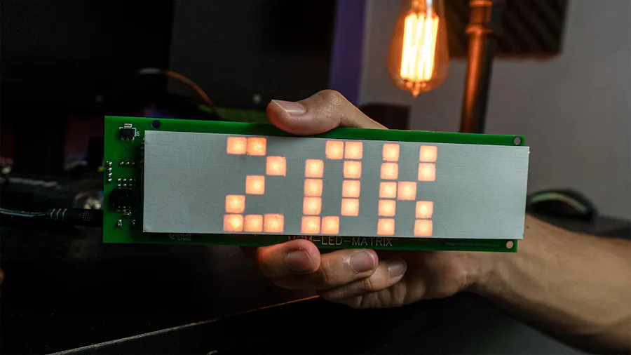 DIY SMART LED MATRIX (ESP8266 + WS2812 / NeoPixels )