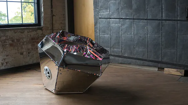 The Circadian Machine Is a Peculiar Light and Sound Sculpture That ...