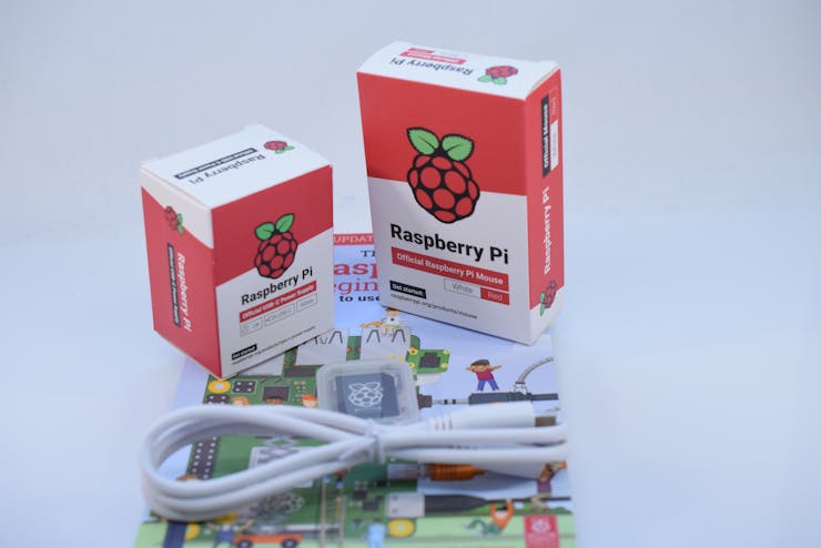 Getting Started with the Raspberry Pi 400 - Hackster.io