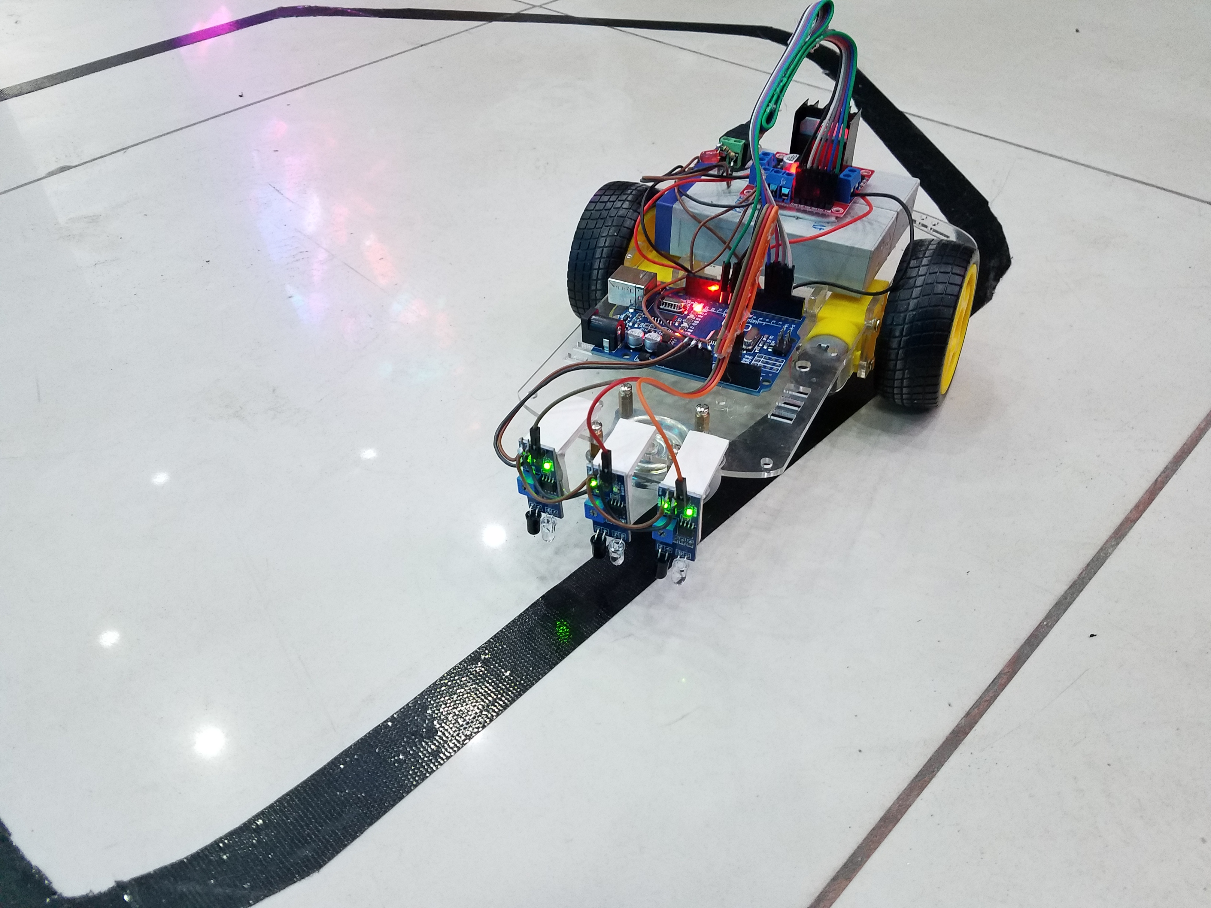 line follower robot fritzing circuit using l298n
