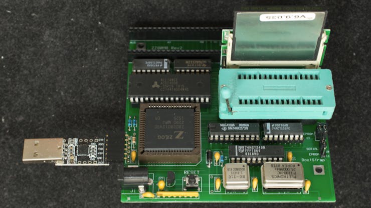 momoページ (CPU) IBM - A peek inside a z14 processor drawer. These are the