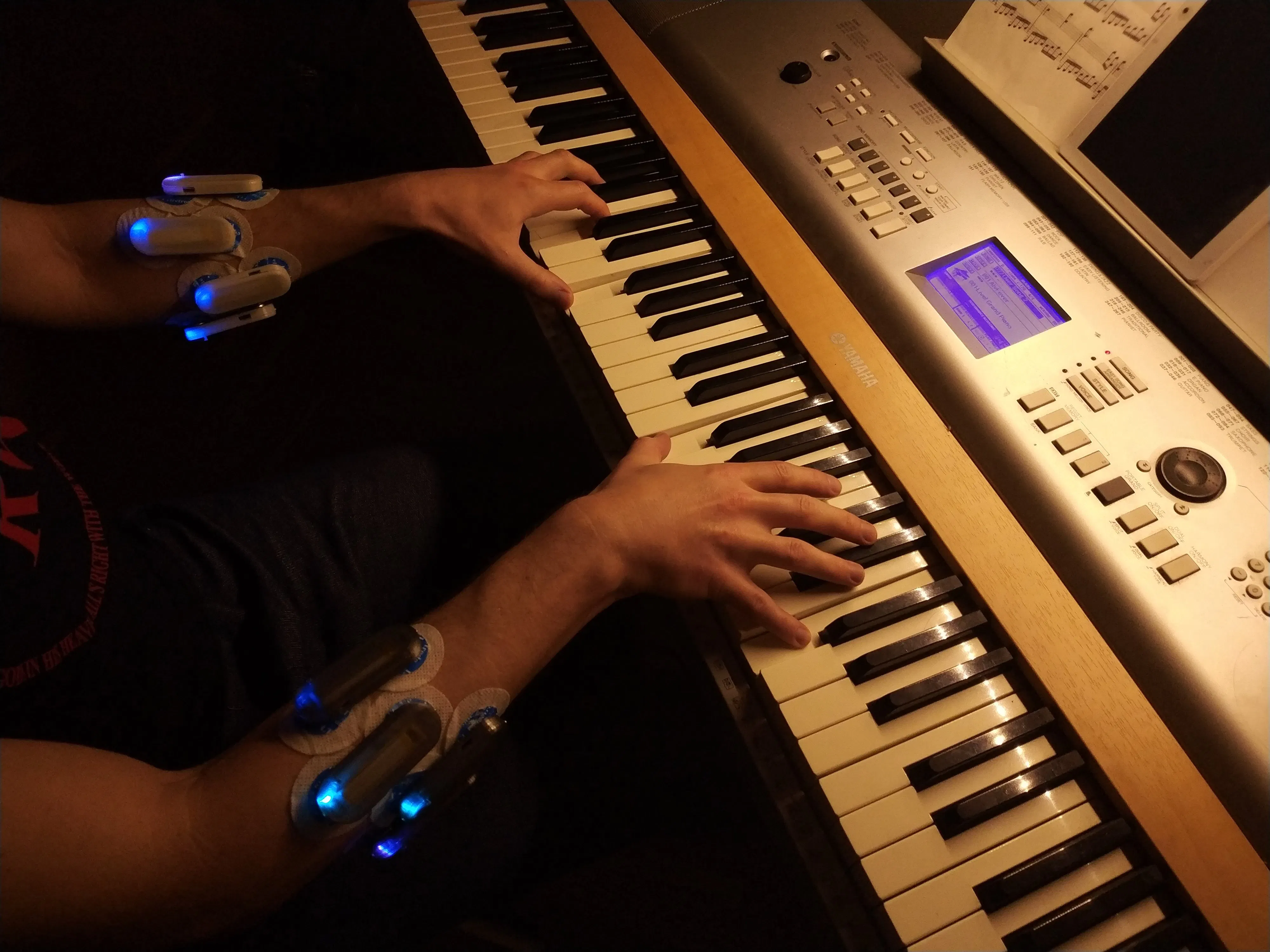 Seeing Muscles at Work - 8-Channel EMG with LEDs - Hackster.io