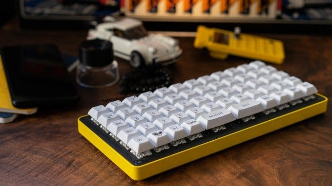 The GK6 Is a No-Frills Mechanical Keyboard for Minimalists