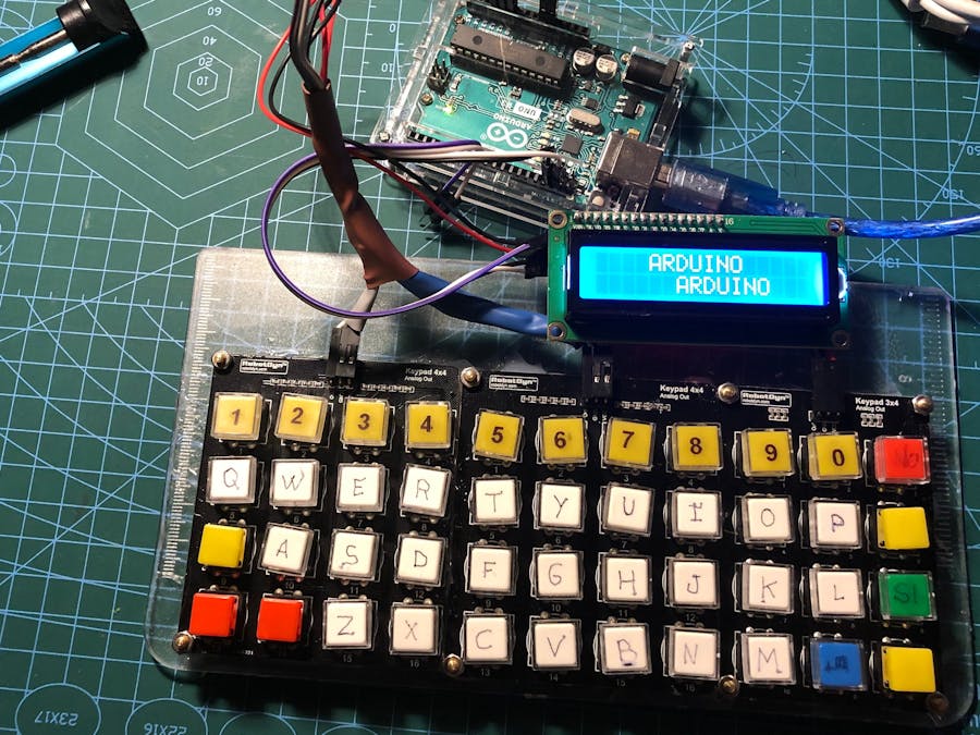 44 Analog Keyboard writing on a LCD