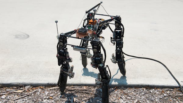 Почему плох робот. Адаптивные роботы. Шифт робот. Бэд робот 2021. Самый худший робот в мире.