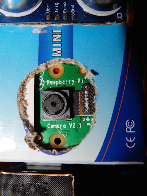 (Ra)Spy-Bot - the Mini Video-Recording and Streaming Robot