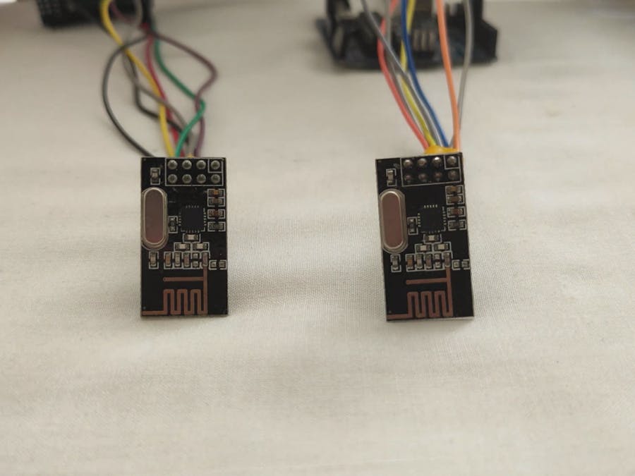 Arduino NRF24LO1 Communication