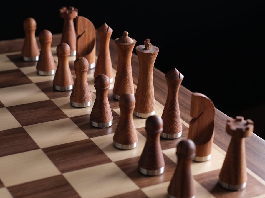 Modeling a ChessBoard And Mechanics Of Its Pieces In Python – IMPYTHONIST