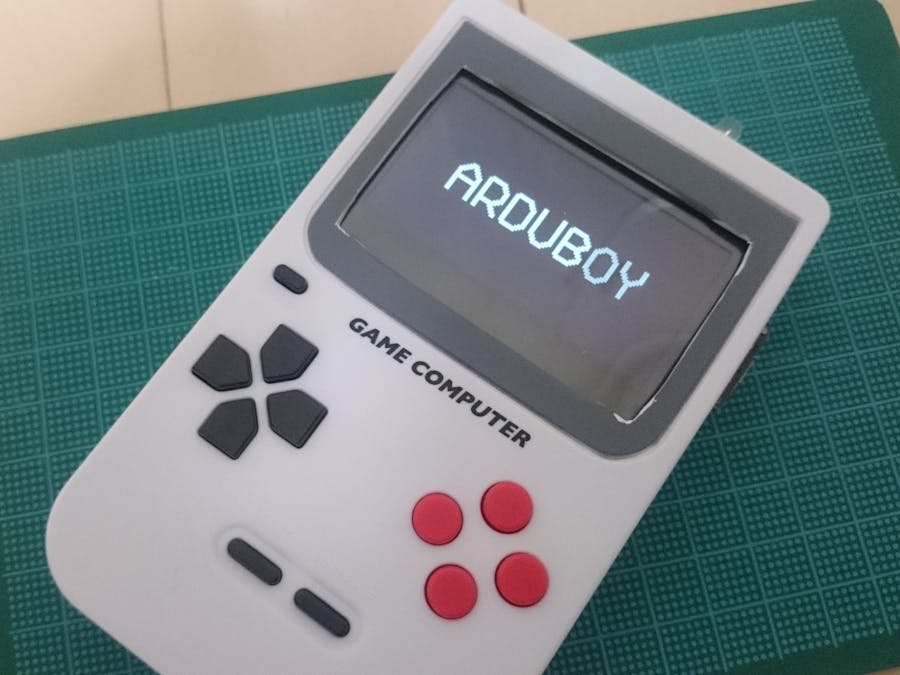 Arduboy clone remodeled from "Pocket Game Computer"