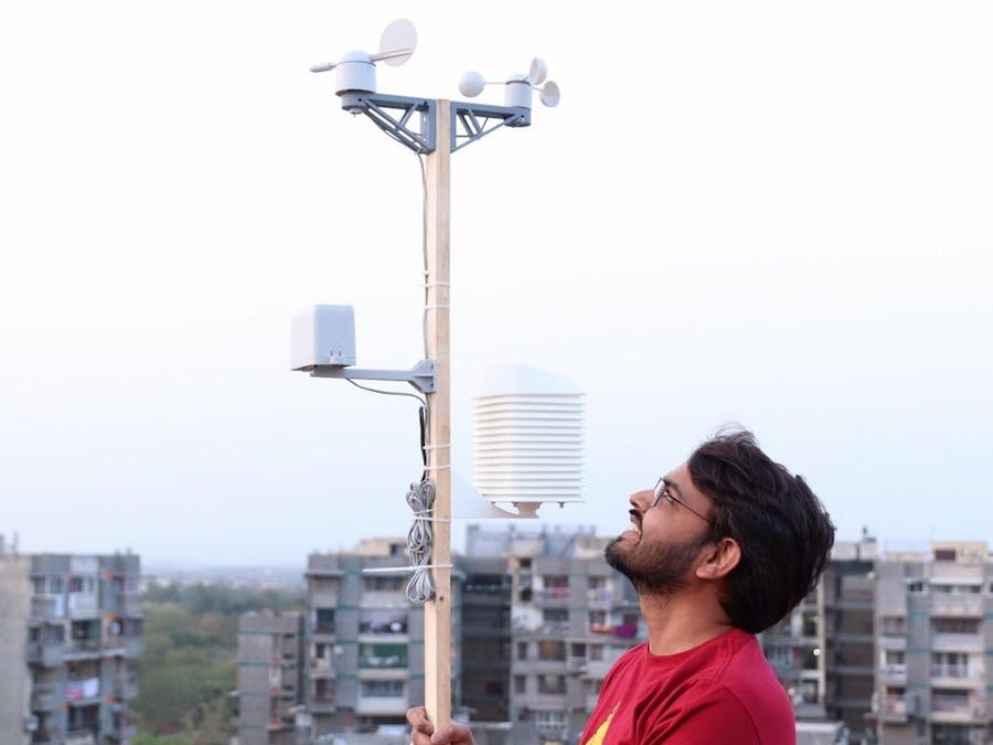 Solar Powered WiFi Weather Station V3.0