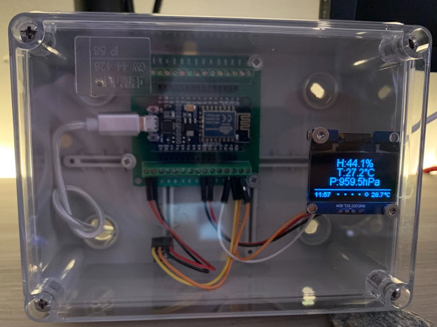 Desk Weather Station with esp8266 and Python-Flask