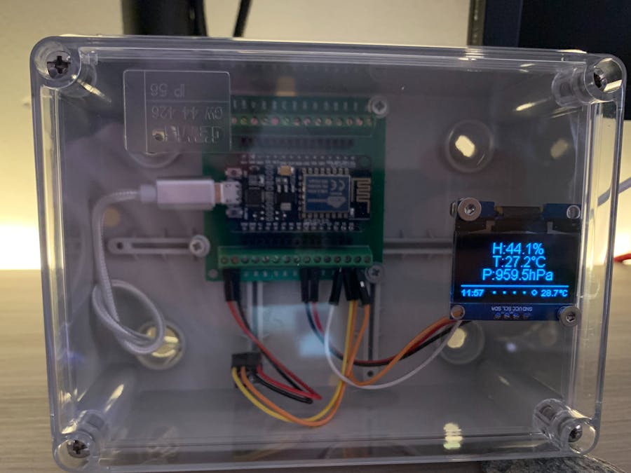 Desk WeatherStation with esp8266 and Python-Flask