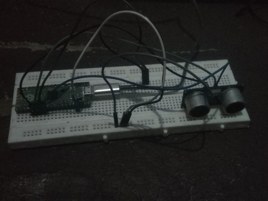 Distance detection alarm Using Raspberry Pi Pico