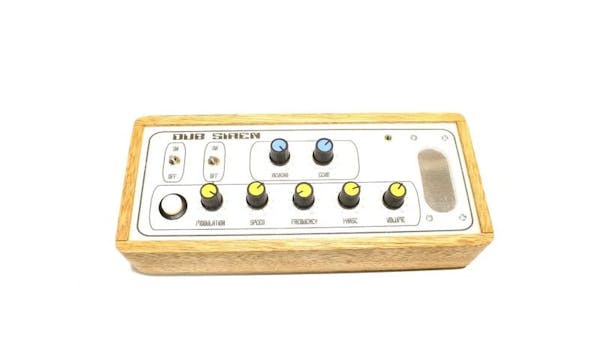 this-diy-dub-siren-uses-a-pair-of-555-timers-to-produce-novel-beats