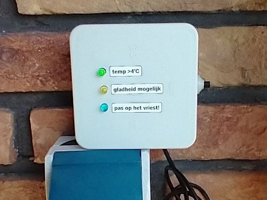 Outside temperature monitor using Arduino Nano