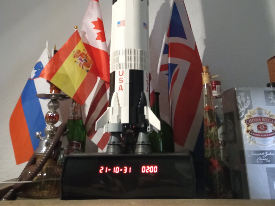 SpaceX Launch Countdown Display