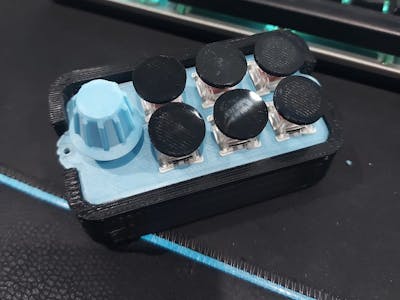 Pico macro pad / keyboard and volume control