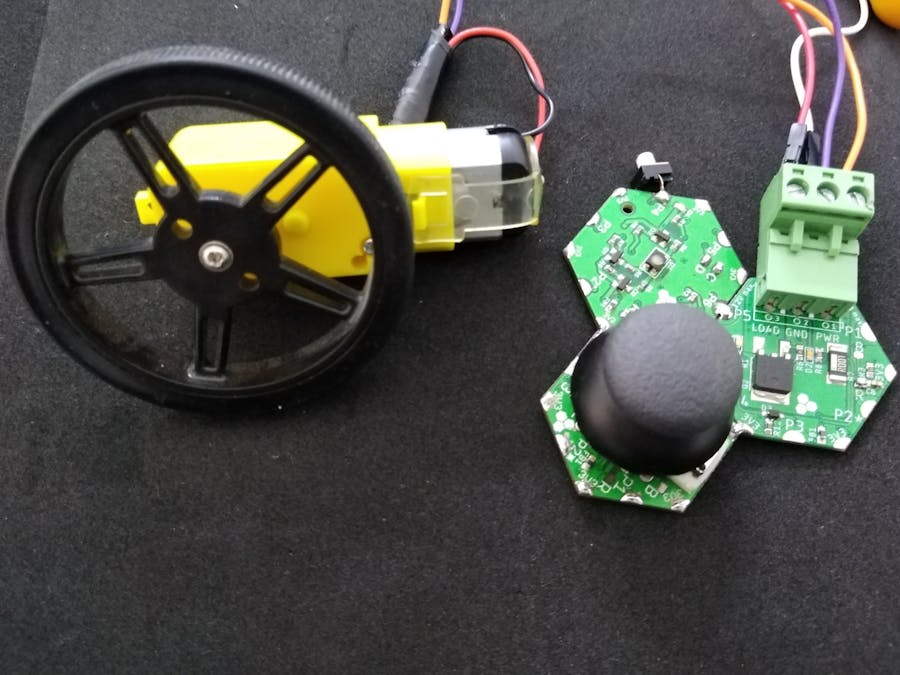 Controlling lighting & DC motor speed with Hexabitz