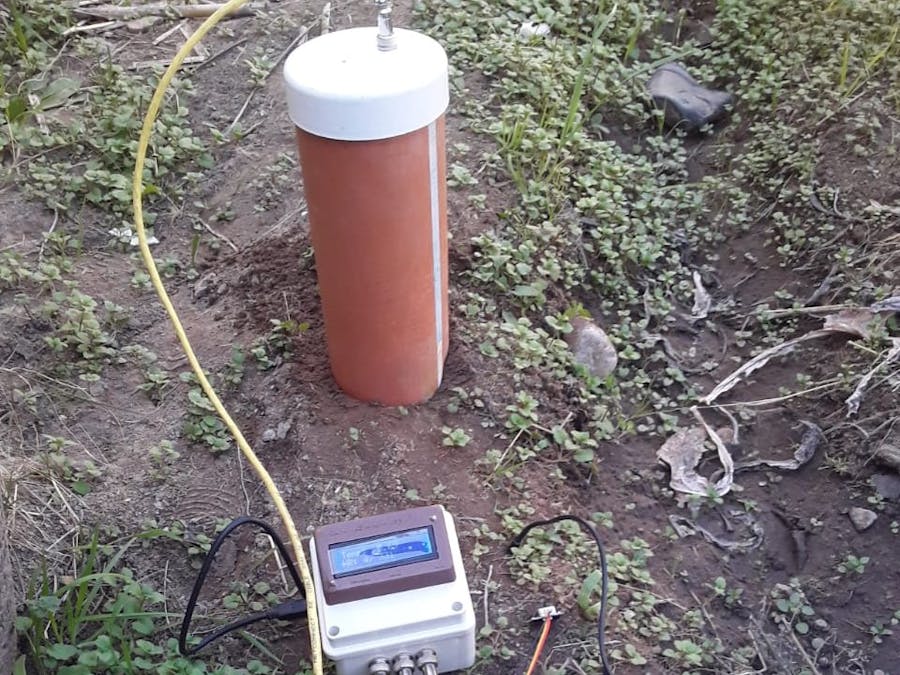 Low-cost soil respiration system to assess soil health