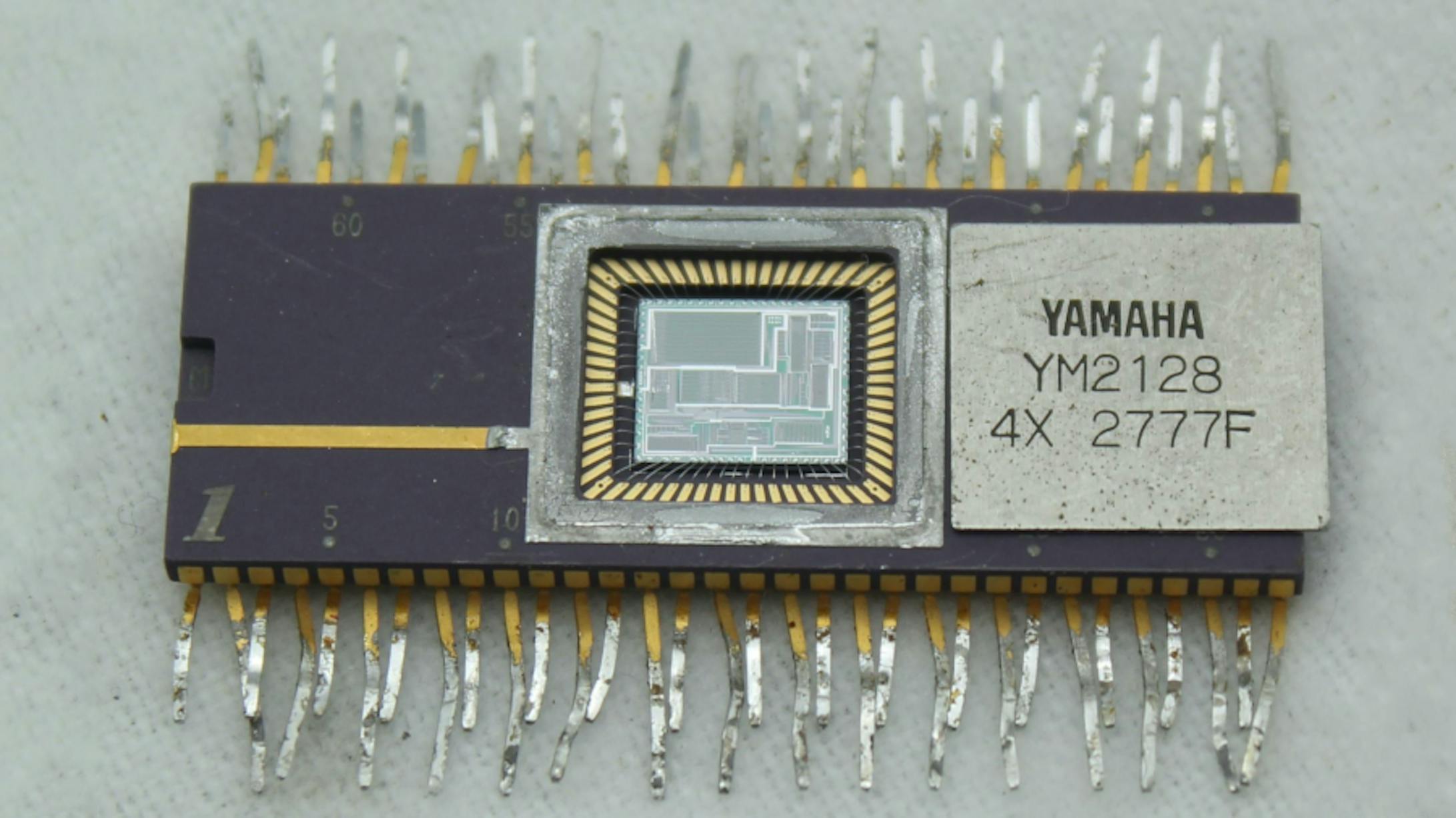 Ken Shirriff Reverse Engineers Yamaha's Classic YM21280 OPS Chip 