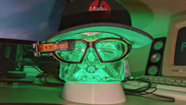 Matt Desmarais' PiGlass V2 Is a 