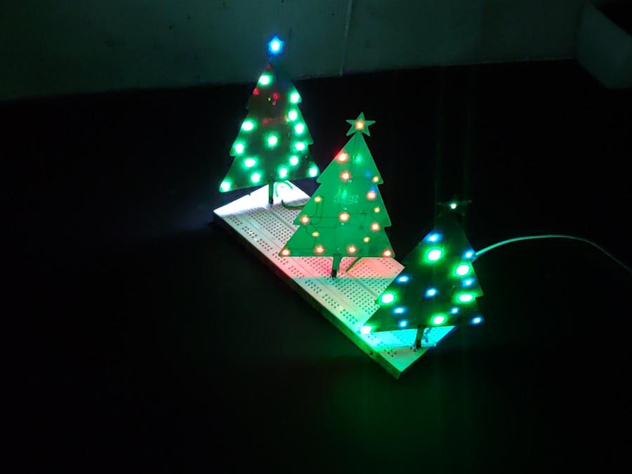 Blinking led pcb christmas tree