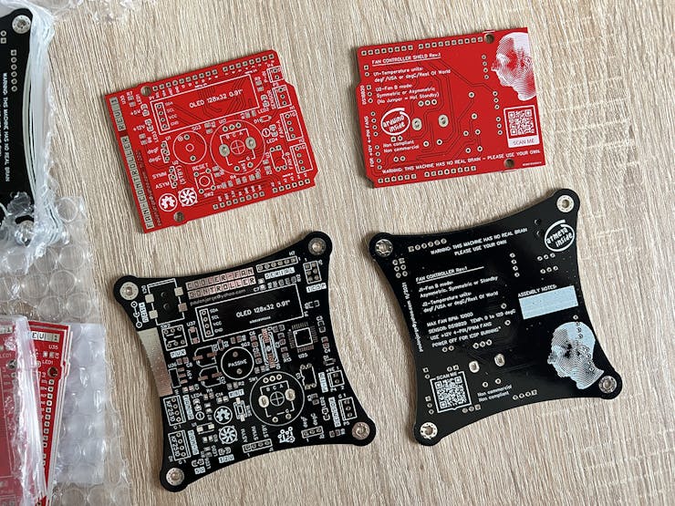 pcb1small_rf0zl3inpk.jpg?auto=compress%2Cformat&w=740&h=555&fit=max