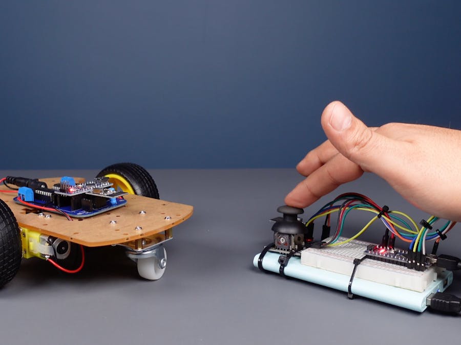 Wireless Arduino Motor Driver and Joystick Controller