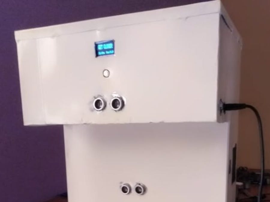Automatic hand sanitizer with temperature detection