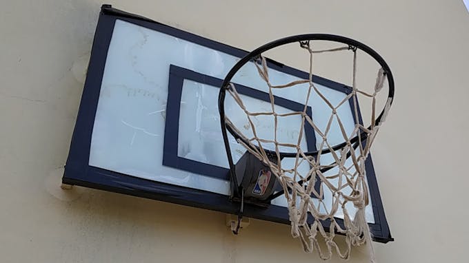Smart basketball scoreboard installed in the basketball board (version 2)