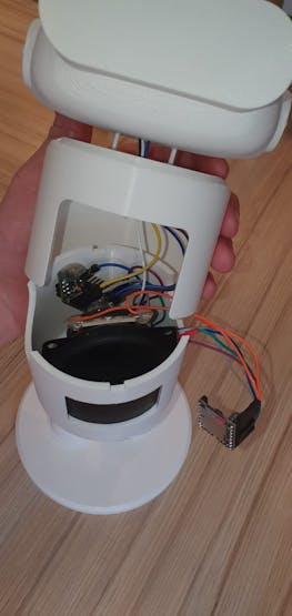 inner part, showing arduino, MP3 module and speaker in the Chatbots belly