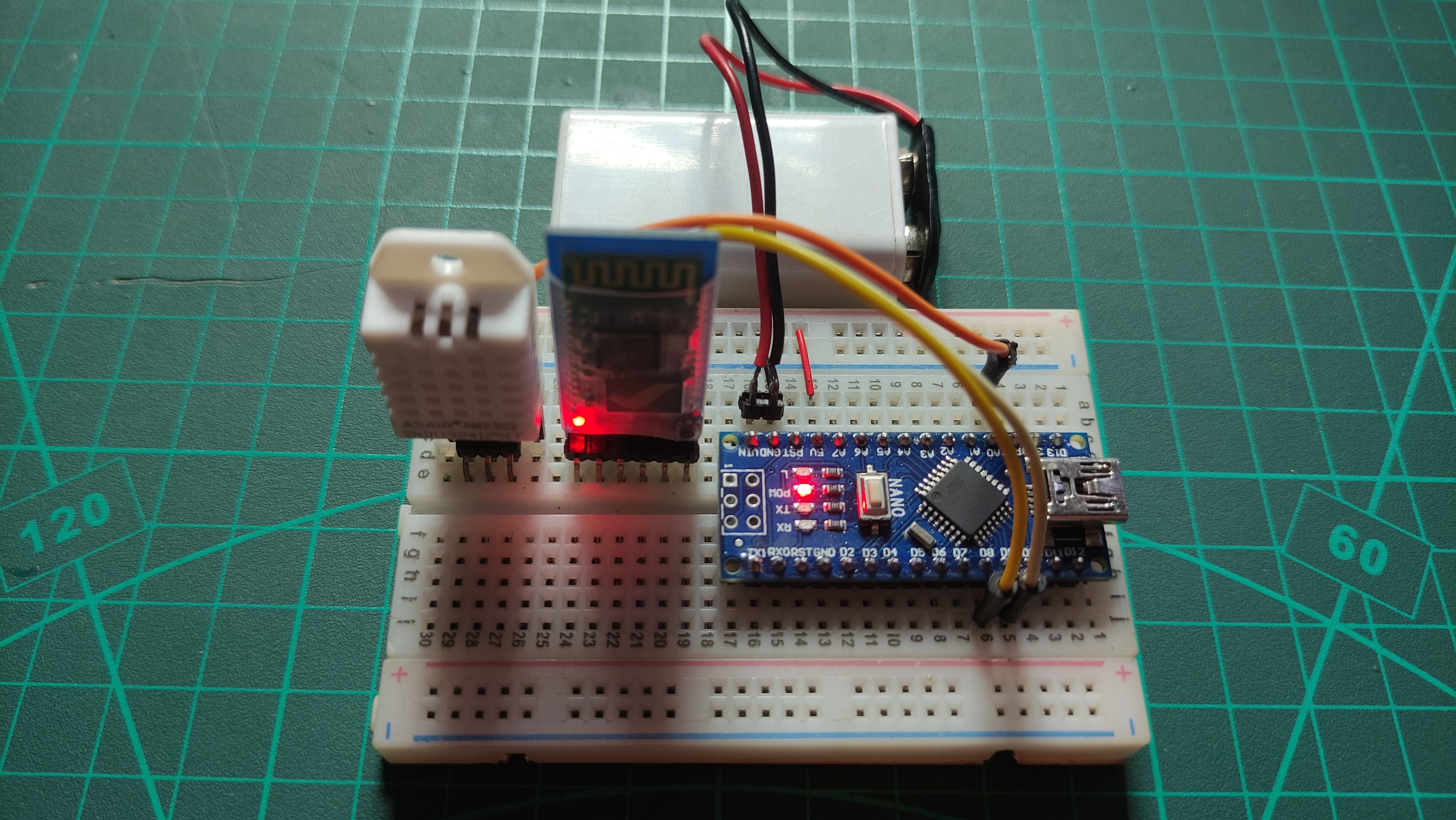 https://hackster.imgix.net/uploads/attachments/1469929/how_to_make_wireless_temperature_and_humidity_monitoring_system_by_bluetooth_dht-22_sensor_(3)_rnfEIF5rw3.jpg