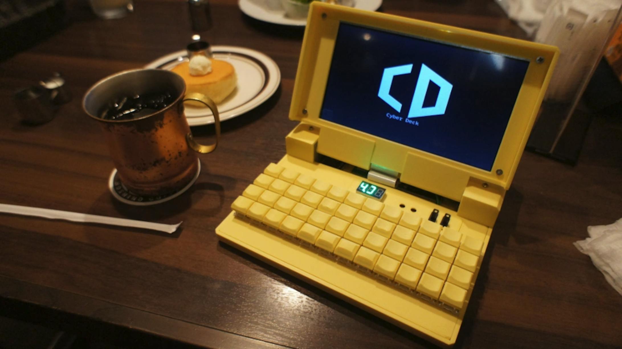 Shun Ikejima's Egg a 3D-Printed Ultra-Compact Ortholinear Raspberry Pi Zero W Laptop - Hackster.io